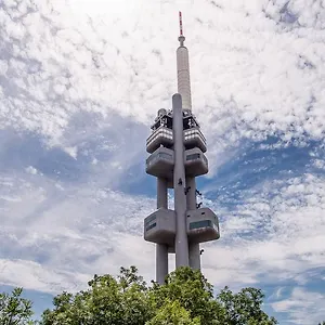 tower-apartment.praguehotelsweb.com/