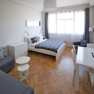 casa-anna-apartment-opletalova.praguehotelsweb.com/